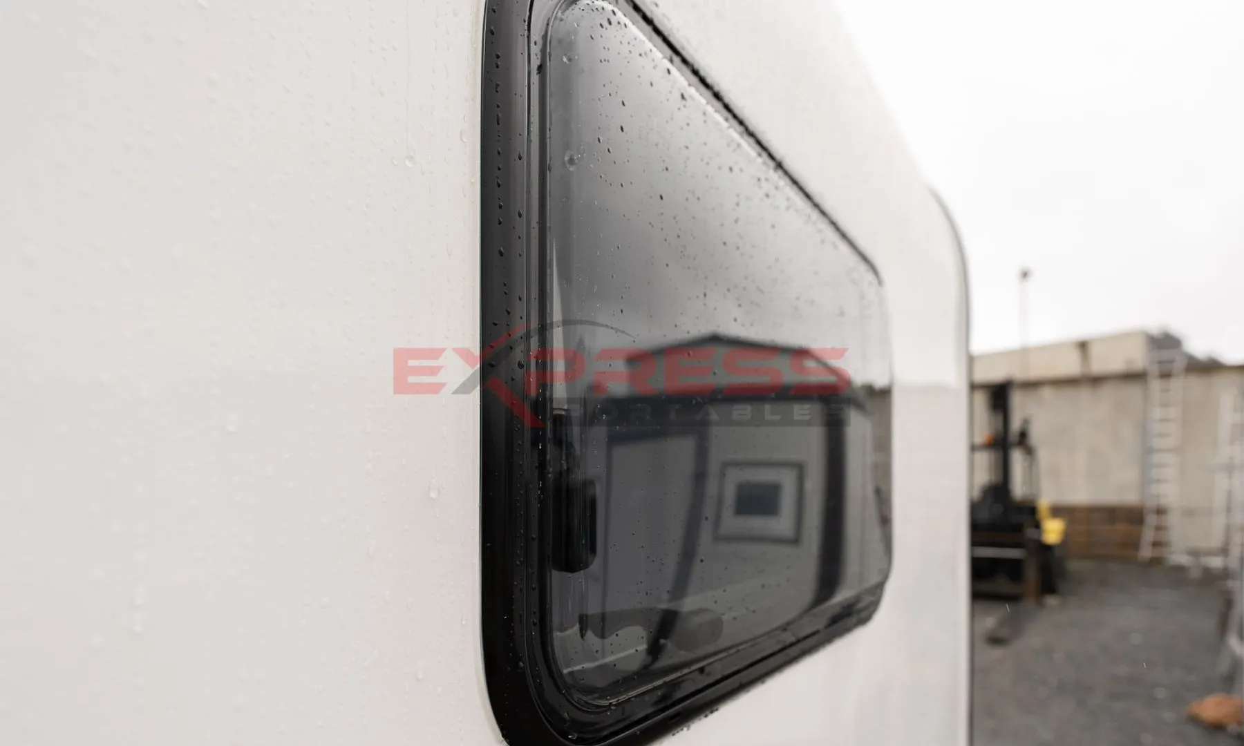 6m Spacee Lite with Cabinetry