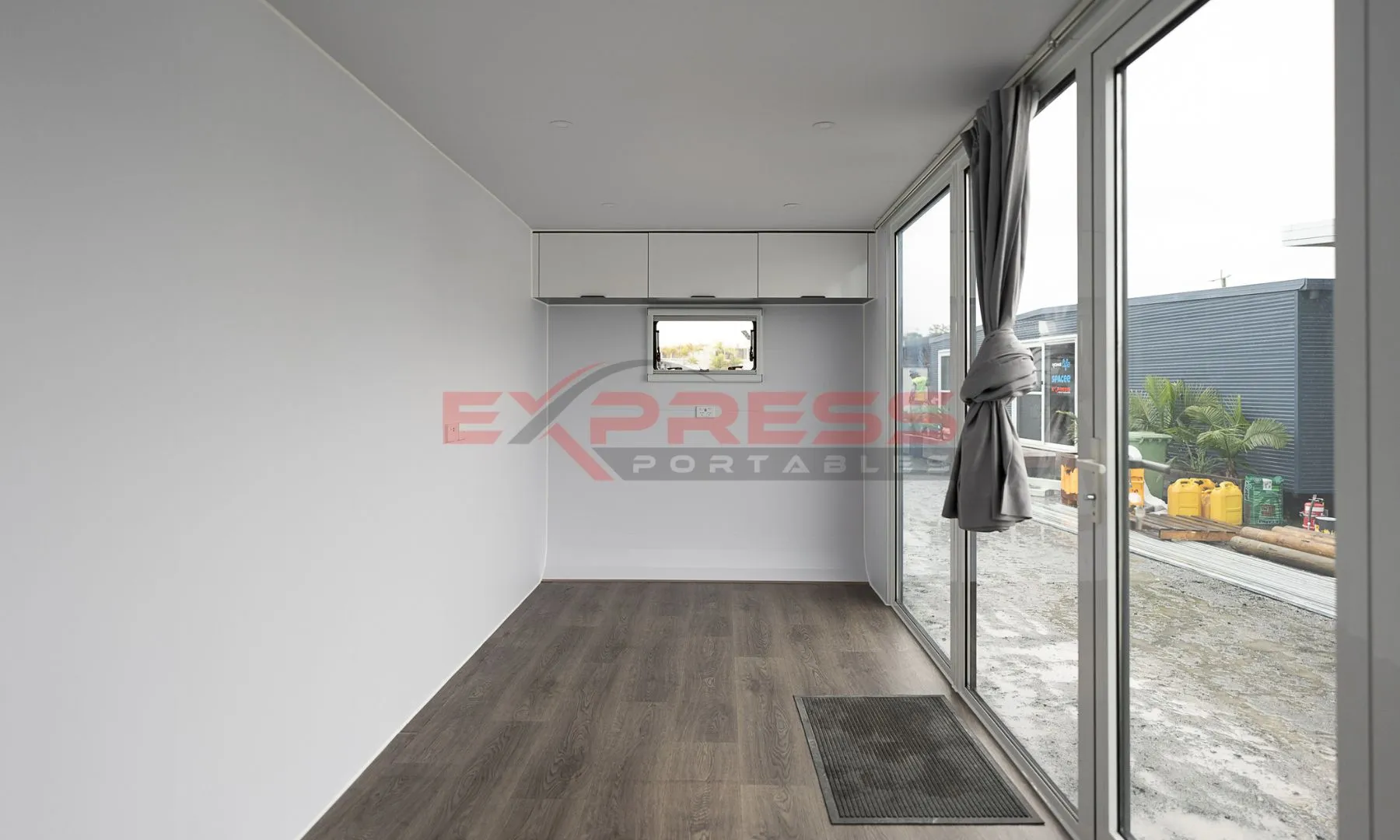 6m Spacee Lite with Cabinetry