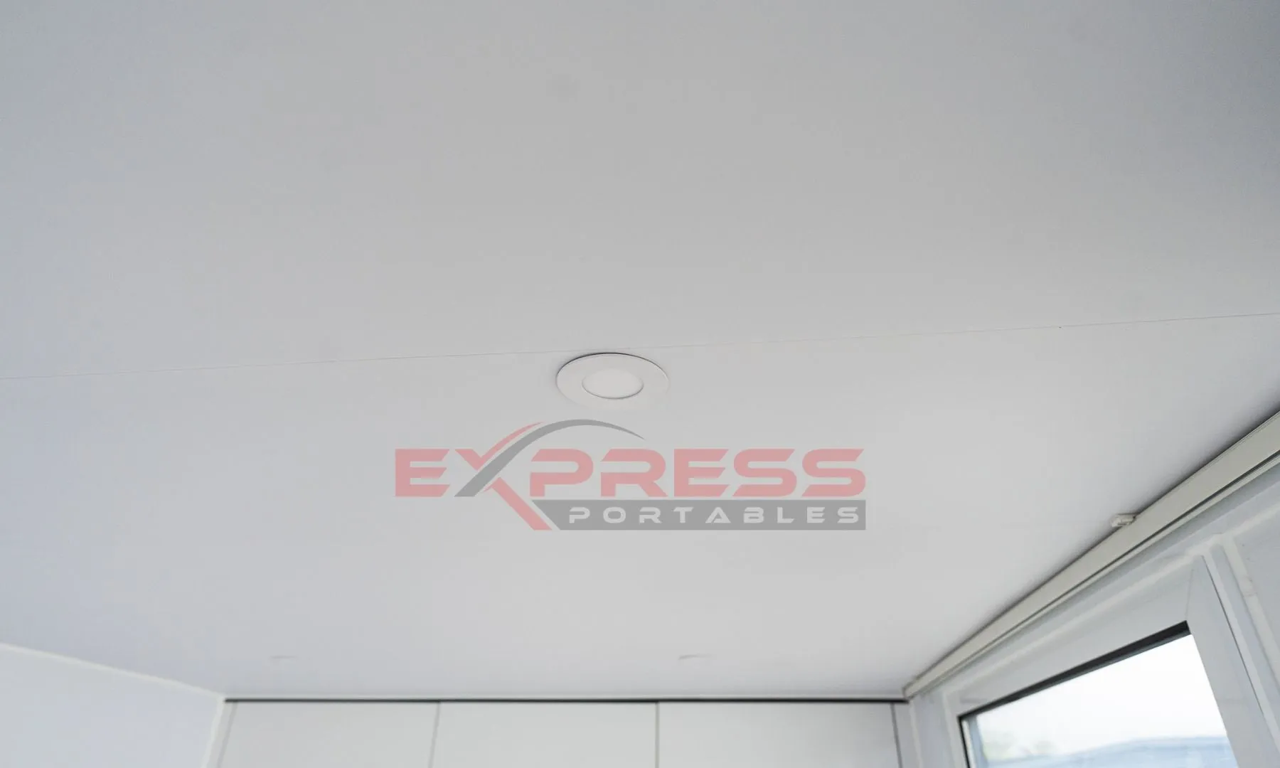6m Spacee Lite with Cabinetry