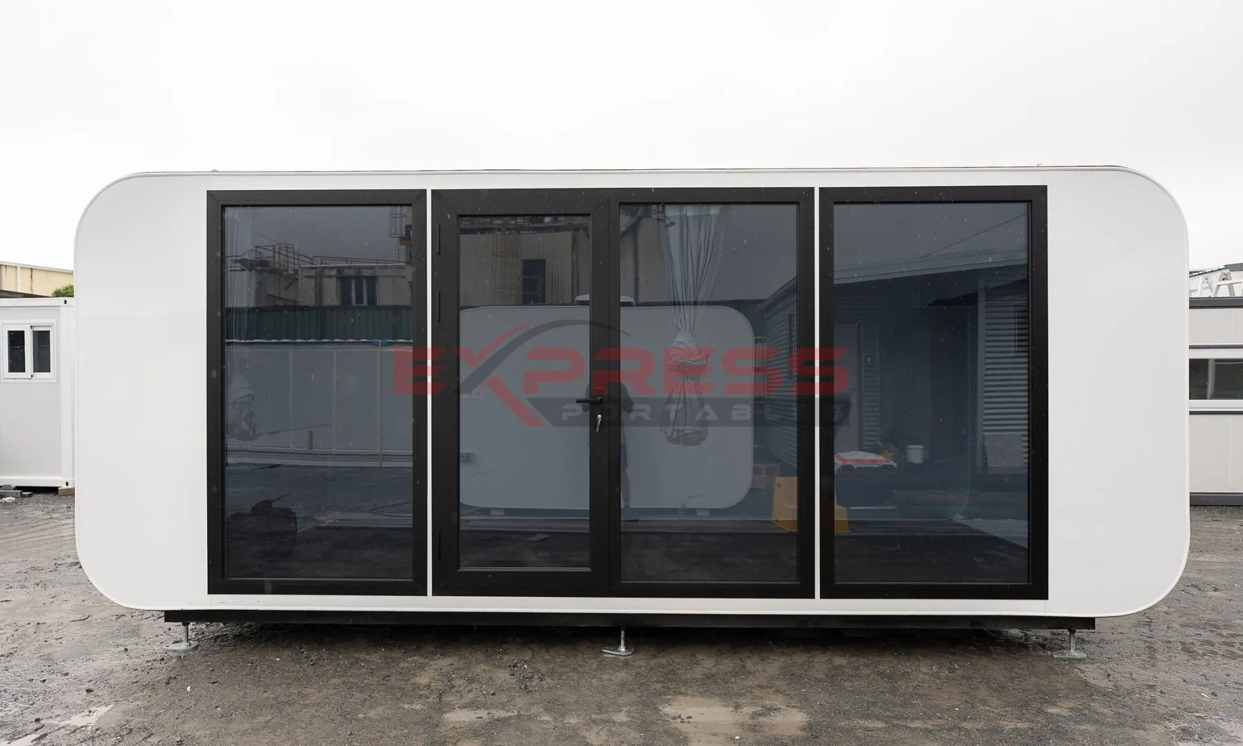 6m Spacee Lite with Cabinetry
