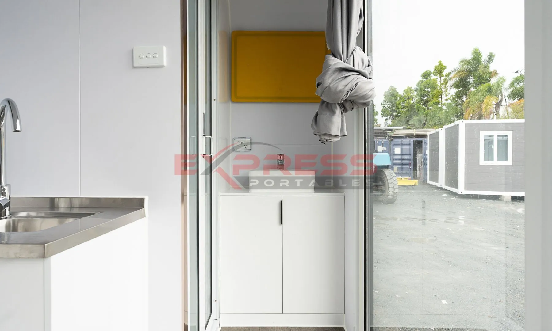 6m Spacee Lite with Kitchenette & Bathroom