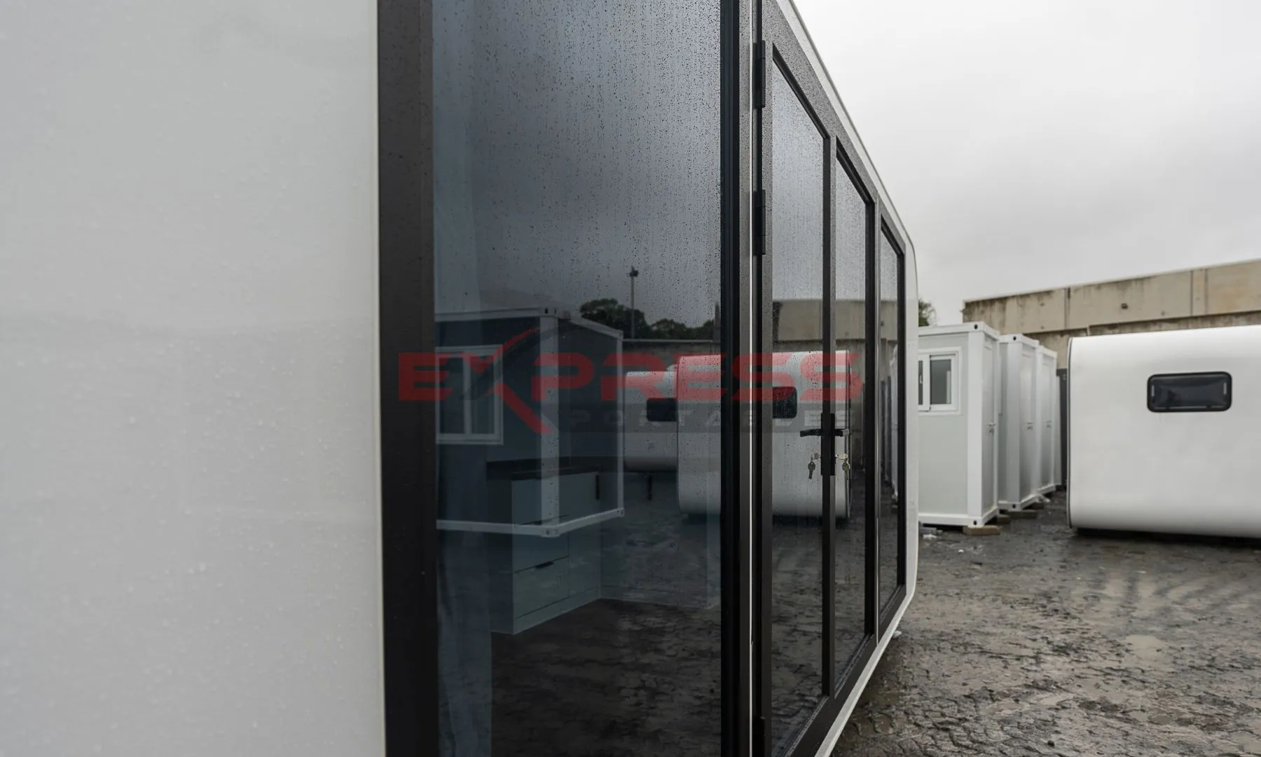 6m Spacee Lite with Kitchenette & Bathroom