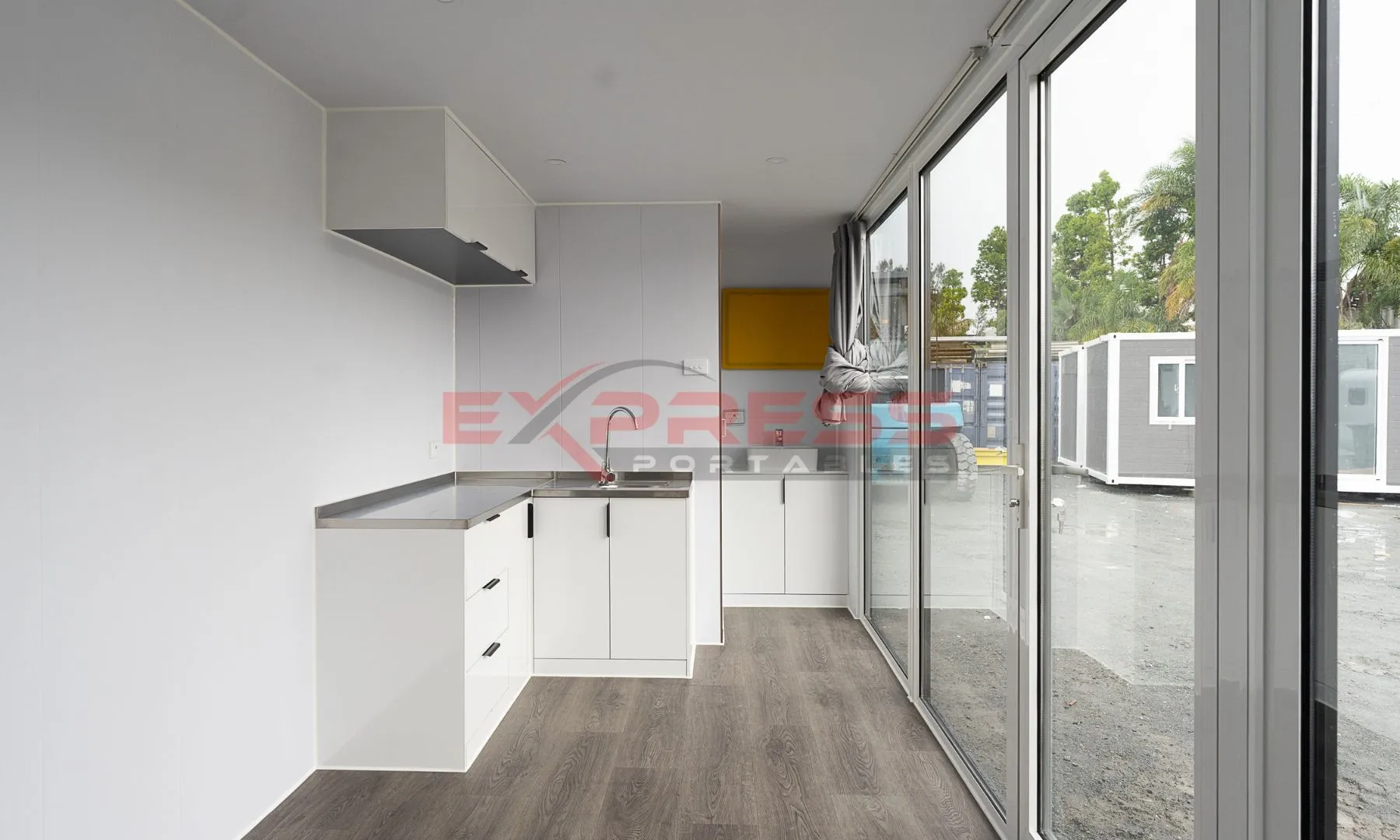 6m Spacee Lite with Kitchenette & Bathroom