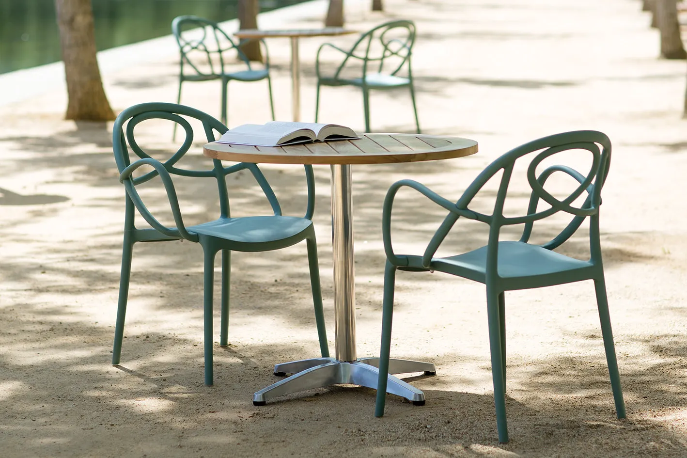 JANUS et Cie Sketch Chair